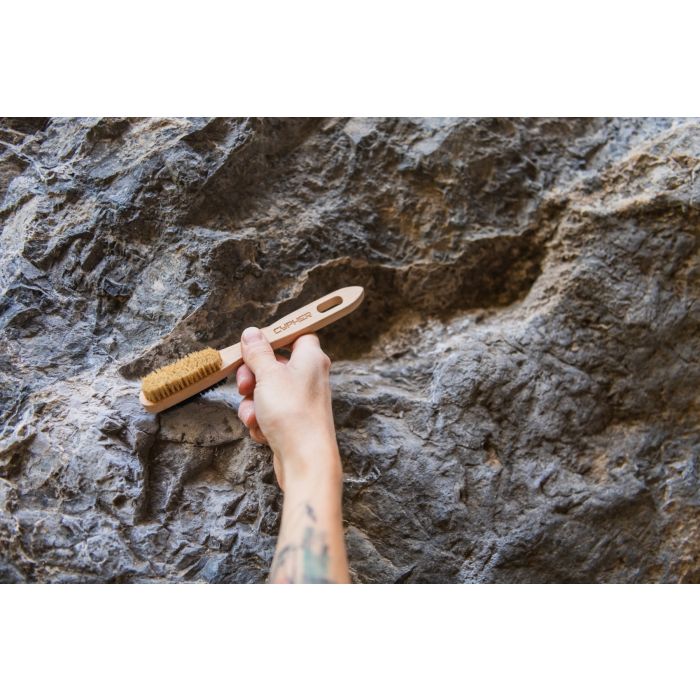 Cypher double bouldering brush - מברשת טיפוס כפולה